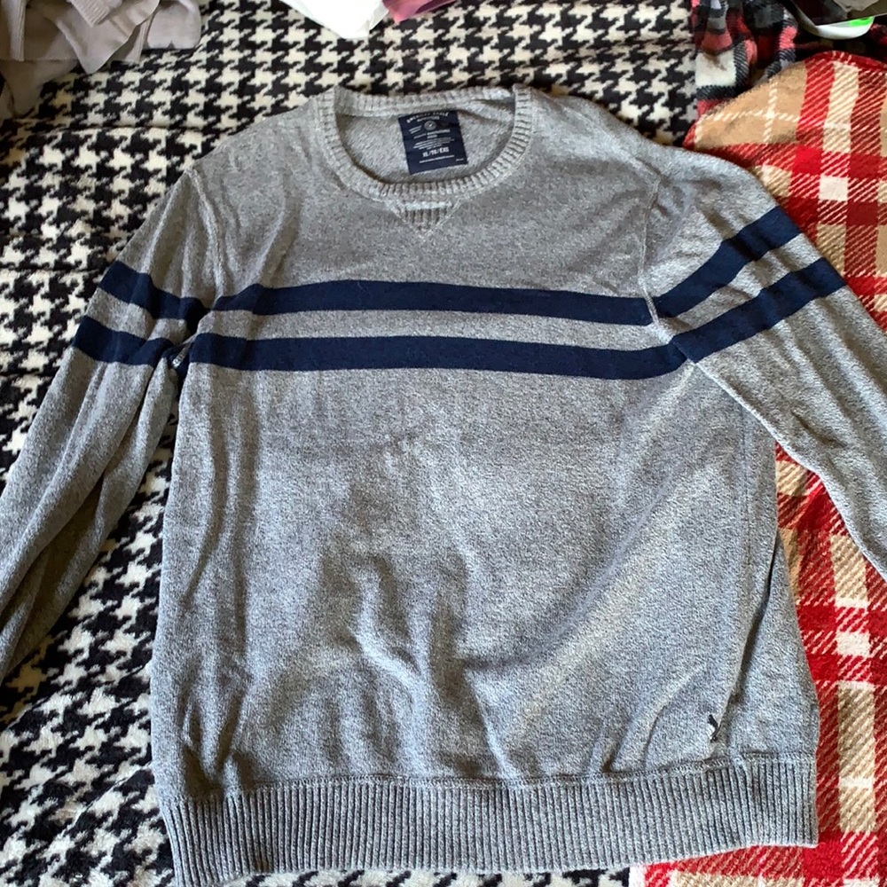 American Eagle Sweater, has been barley worn